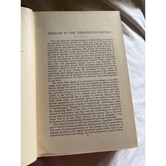 Textbook Of Bacteriology By W.B. Saunders Company 1943 Hardcover 13th Edition - Picture 5 of 15